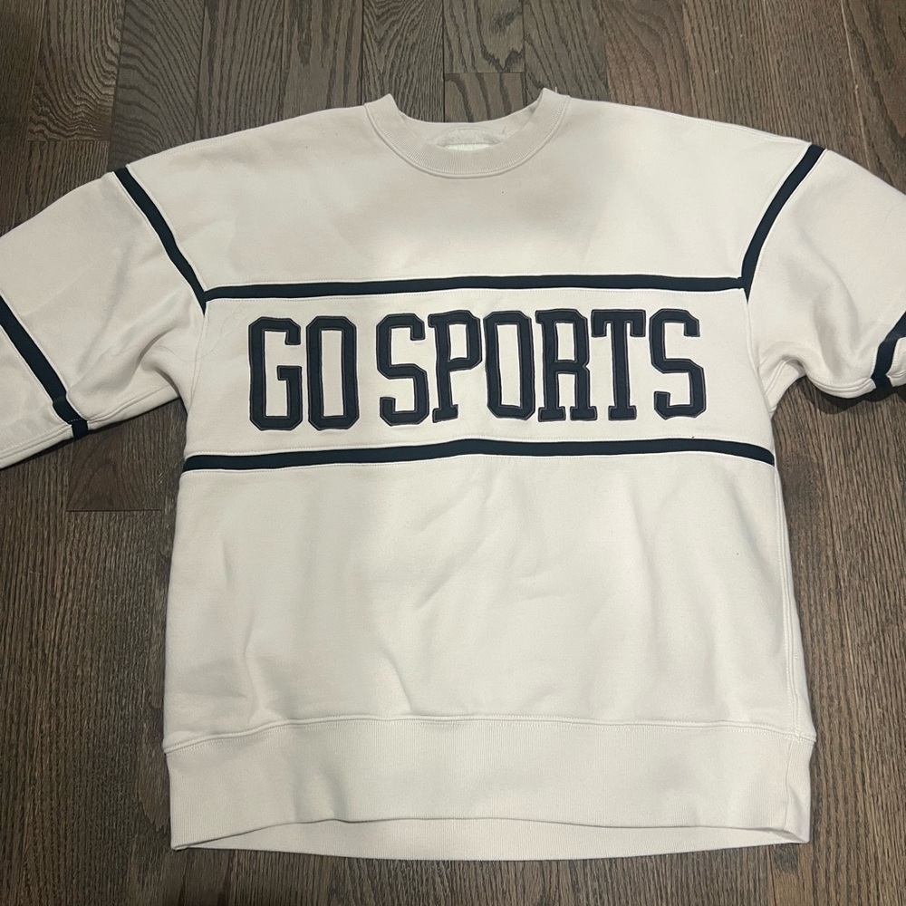 Abercrombie & Fitch White Crewneck Sweater